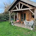 Un Au Verger-dog Friendly-jacuzzi & Massages Chalet