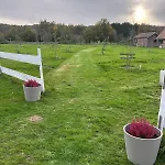 Domek alpejski Un Chalet Au Verger-Dog Friendly-Jacuzzi & Massages