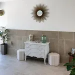 Un Au Verger-dog Friendly-jacuzzi & Massages Chalet *