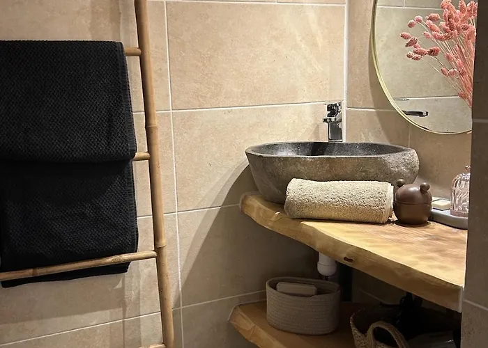 Un Chalet Au Verger-Dog Friendly-Jacuzzi & Massages Conteville (Eure)